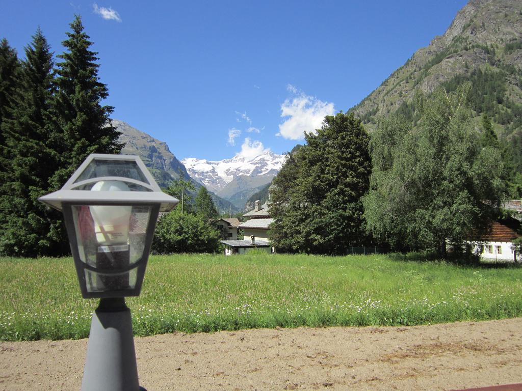 Residence Delapierre Gressoney-Saint-Jean Εξωτερικό φωτογραφία